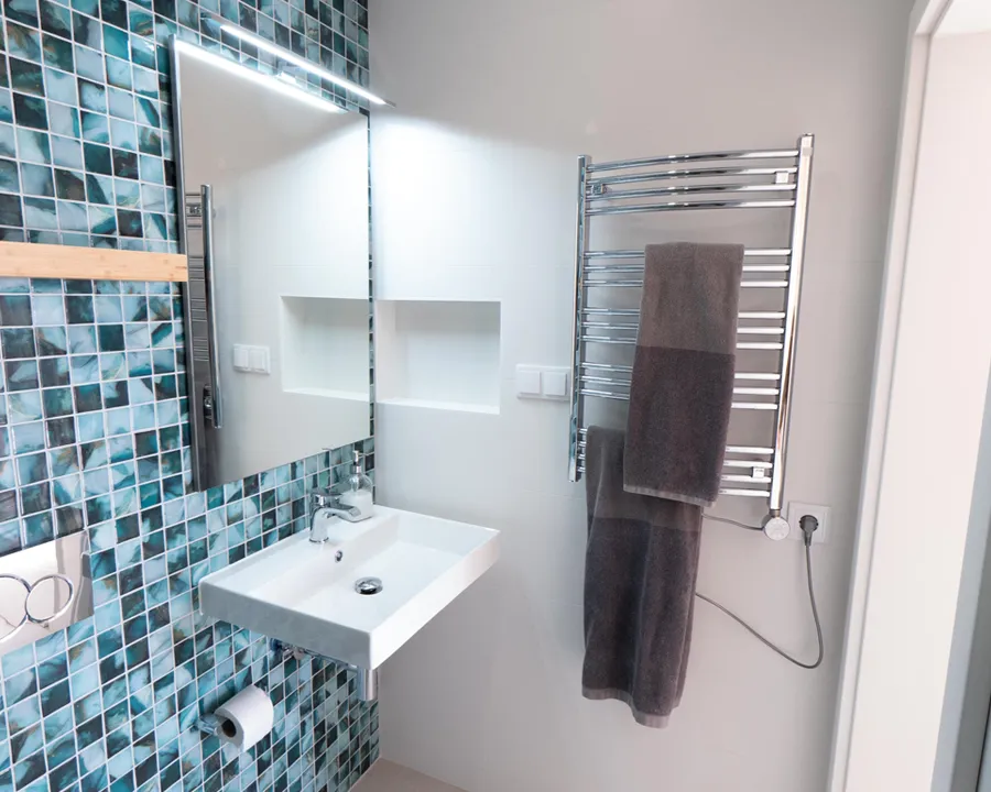 Bathroom Surf Mansion