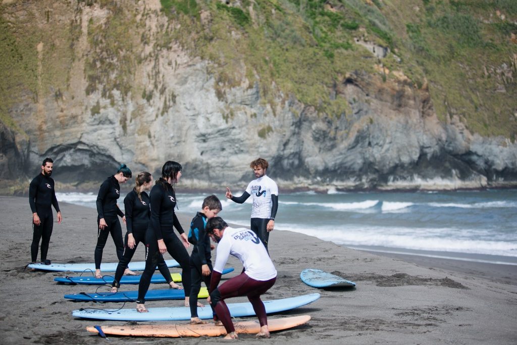 Puresurfcamps-_blacksand-_azores-surf-_warmup_4