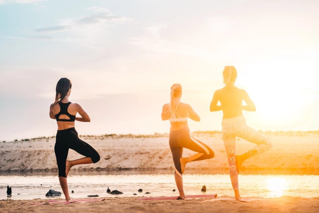 csm_Pure_Puressurfcamps_surfcamp_moliets_sunsets_sonnenuntergang_beach_strand-yoga_abdafc0233