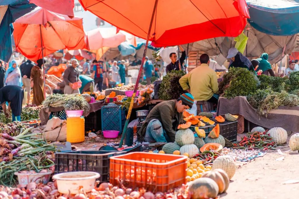 csm_Puresurfcamps_Marokko_Surfcamp_Umgebung_erkundeninMArokko_foodmarket_5_7ecf58c333