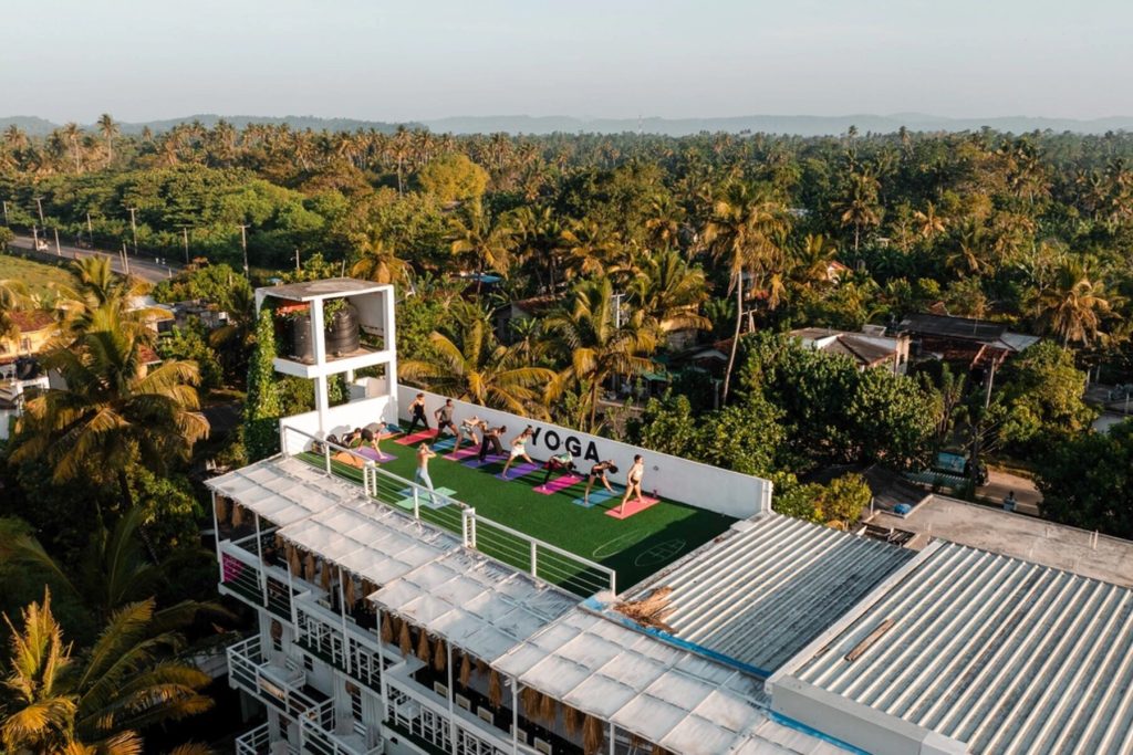 csm_pure-surf-camps-sri-lanka-surfcamp-lifestyle-surf-0481_2114ce1a5b_1