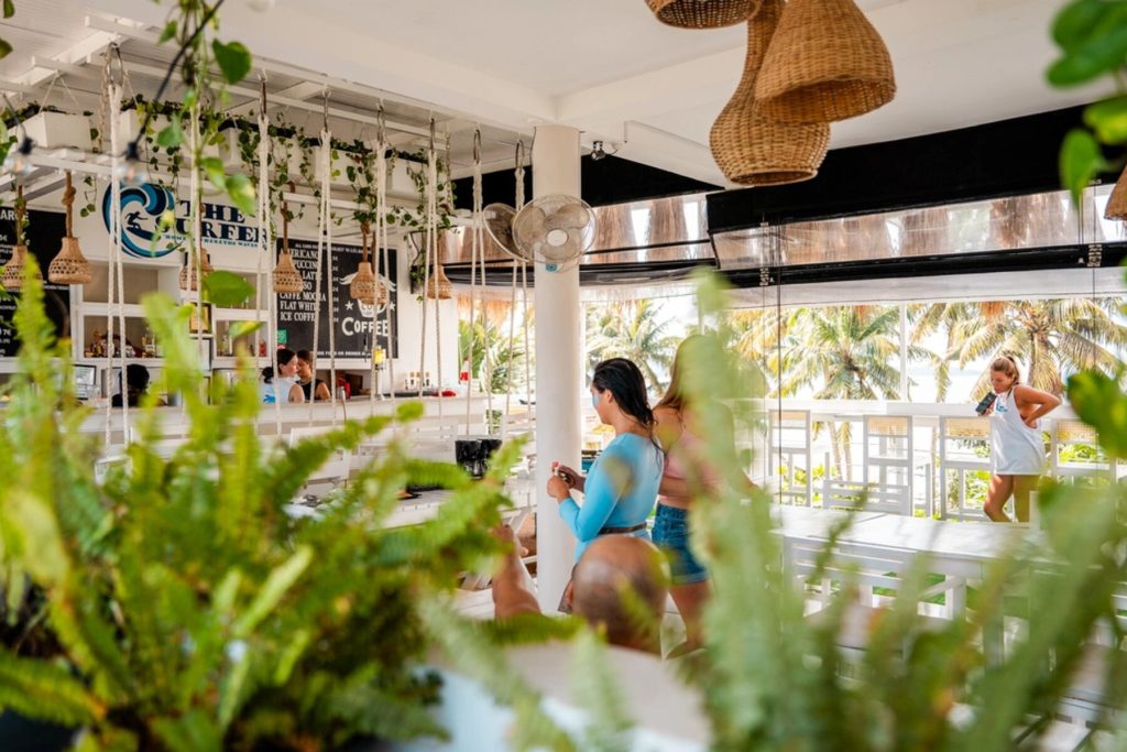 csm_pure-surf-camps-sri-lanka-surfcamp-lifestyle-surf-07342_cebfafe0a3