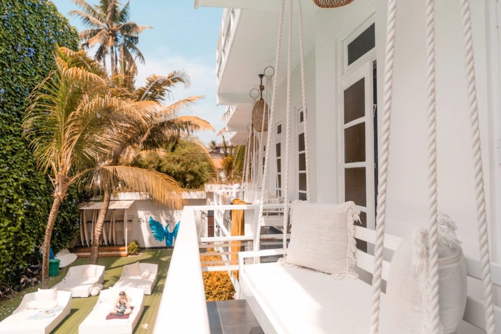 csm_pure-surf-camps-sri-lanka-surfcamp-lifestyle-surf-07427_c5d3792303_1