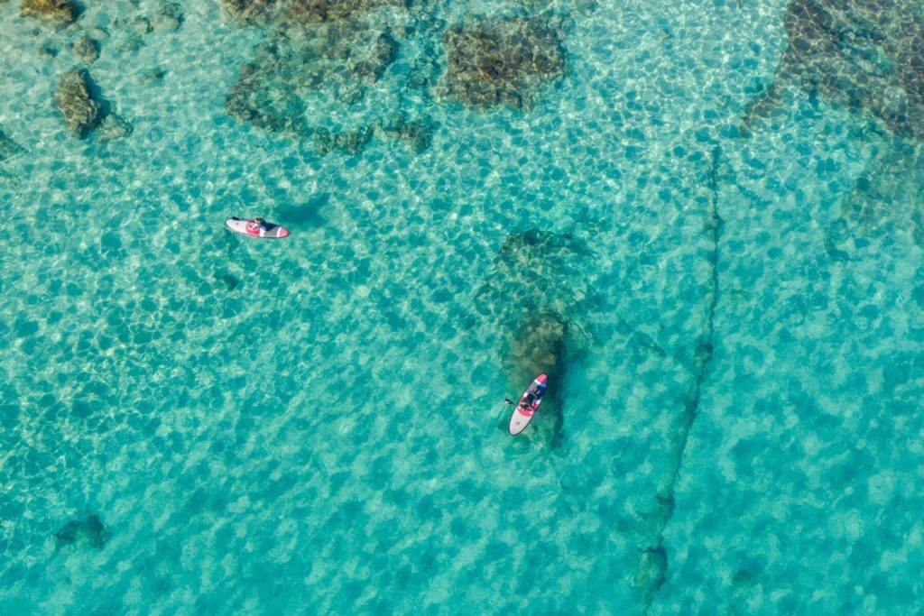 csm_puresurfcamps-kanaren-fuerteventura-canaries-surfcamp-pure-lifestyle-surf-lodge-surflodge-sup-tour-azurblau_d8643e2777