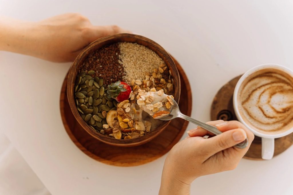 csm_surfhouse-sri-lanka-weligama-fruestueck-bowl-cereals_6bdda83628