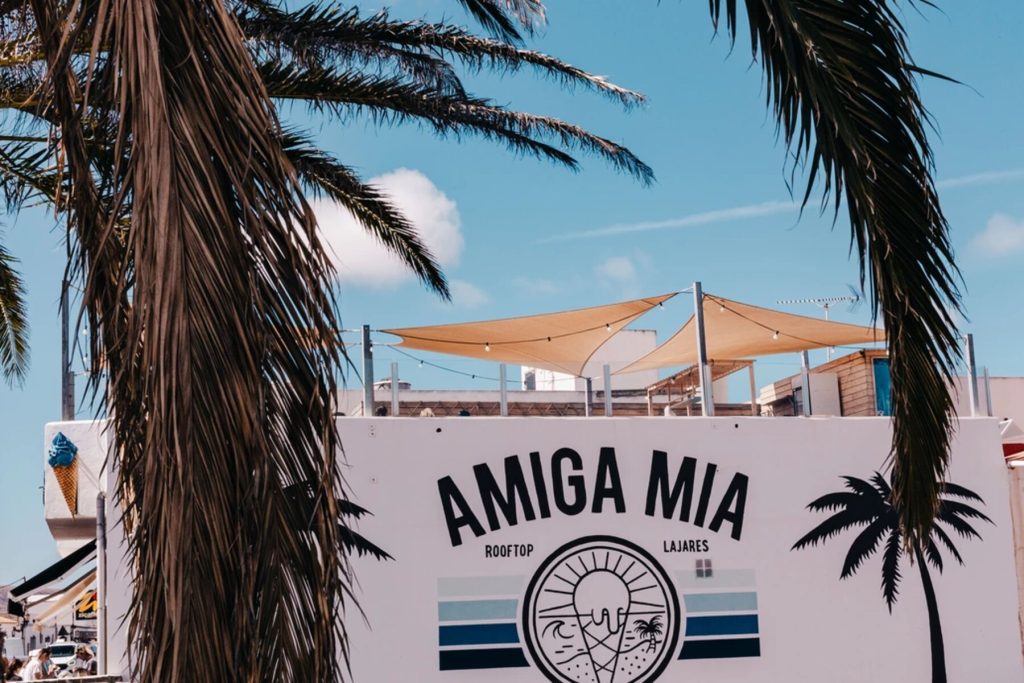 csm_wellenreiten-guiding-puresurfcamps-surf-wellen-surfschule-anfaenger-fortgeschritten-lesson-unterricht-kurs-intermediate-advanced-fuerteventura-canaries-kanaren-surflodge-0915_b72abdadfe