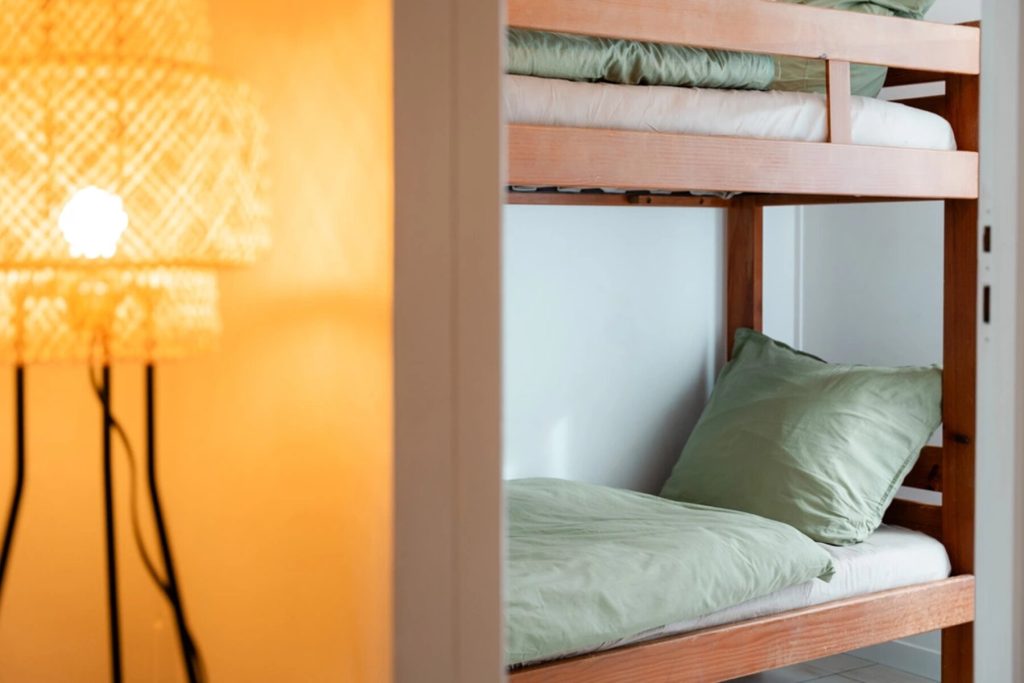 france-new-csm-surfcamps-soustons-plage-bungalow-stockbett