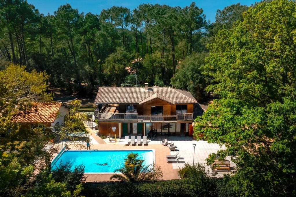 france-new-surfcamp-soustons-plage-frankreich-haus-anlage