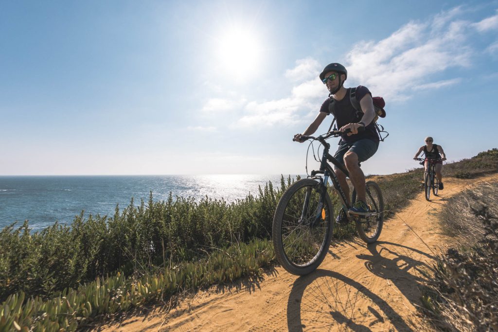 lifestyle-fahrrad_fahren-Ericeira-surf-villa-surfen-lernen-in-portugal