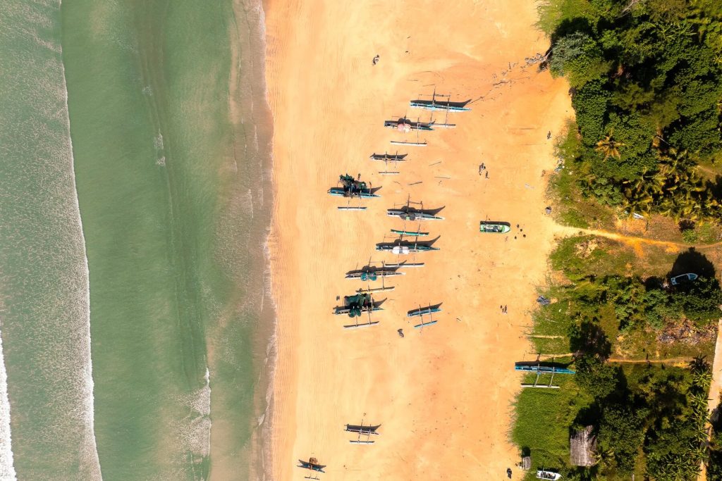 pure-surf-camps-sri-lanka-surfcamp-lifestyle-surf-0552-2500x1403-crop-default-0-0-2500-1404