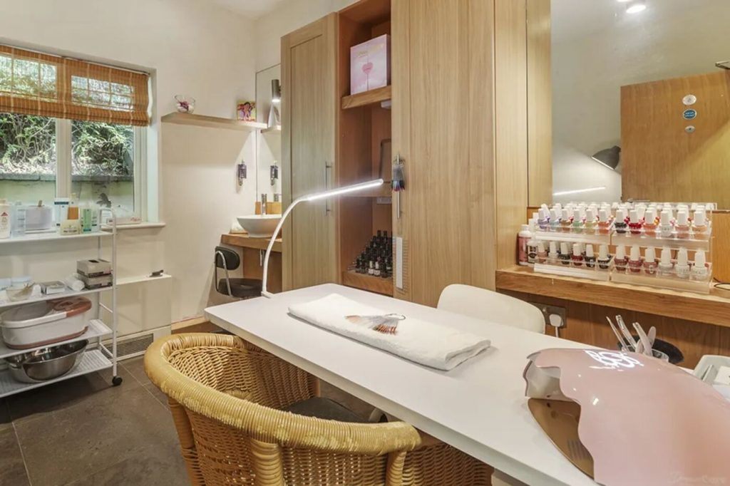 wales-lamphey-court-spa-3
