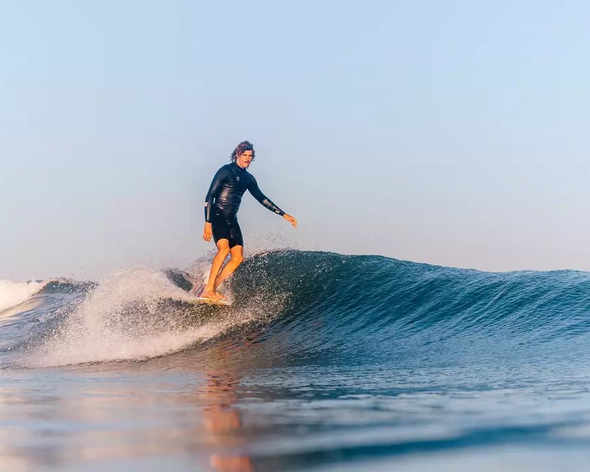 csm_puresurfcamps-pure-surfcamp-moiets-federico-nesti-surf-surfcamp_8e838d5e42-5x4