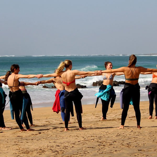 ein tag im surfkurs warm-up-square